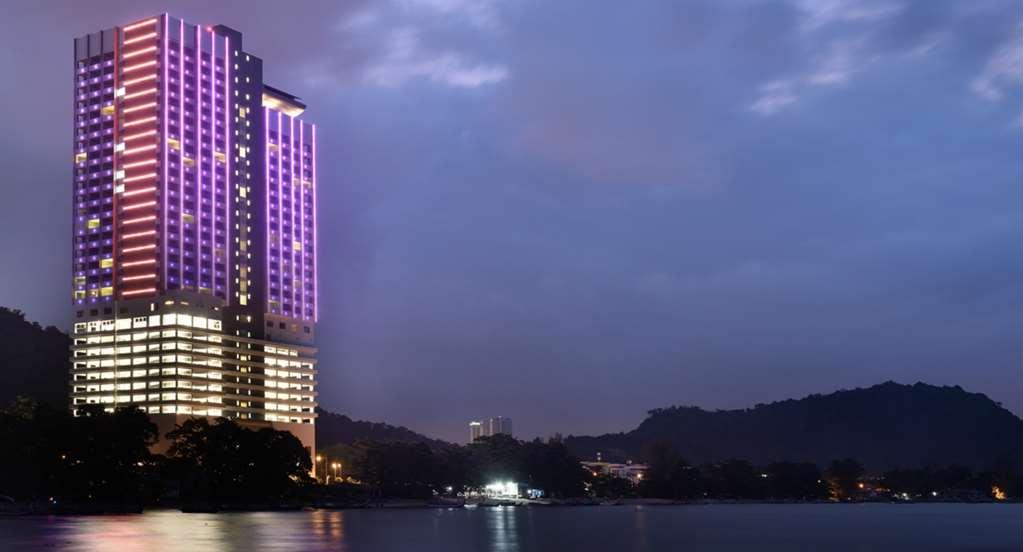 Lexis Suites Penang Bayan Lepas Dış mekan fotoğraf The View