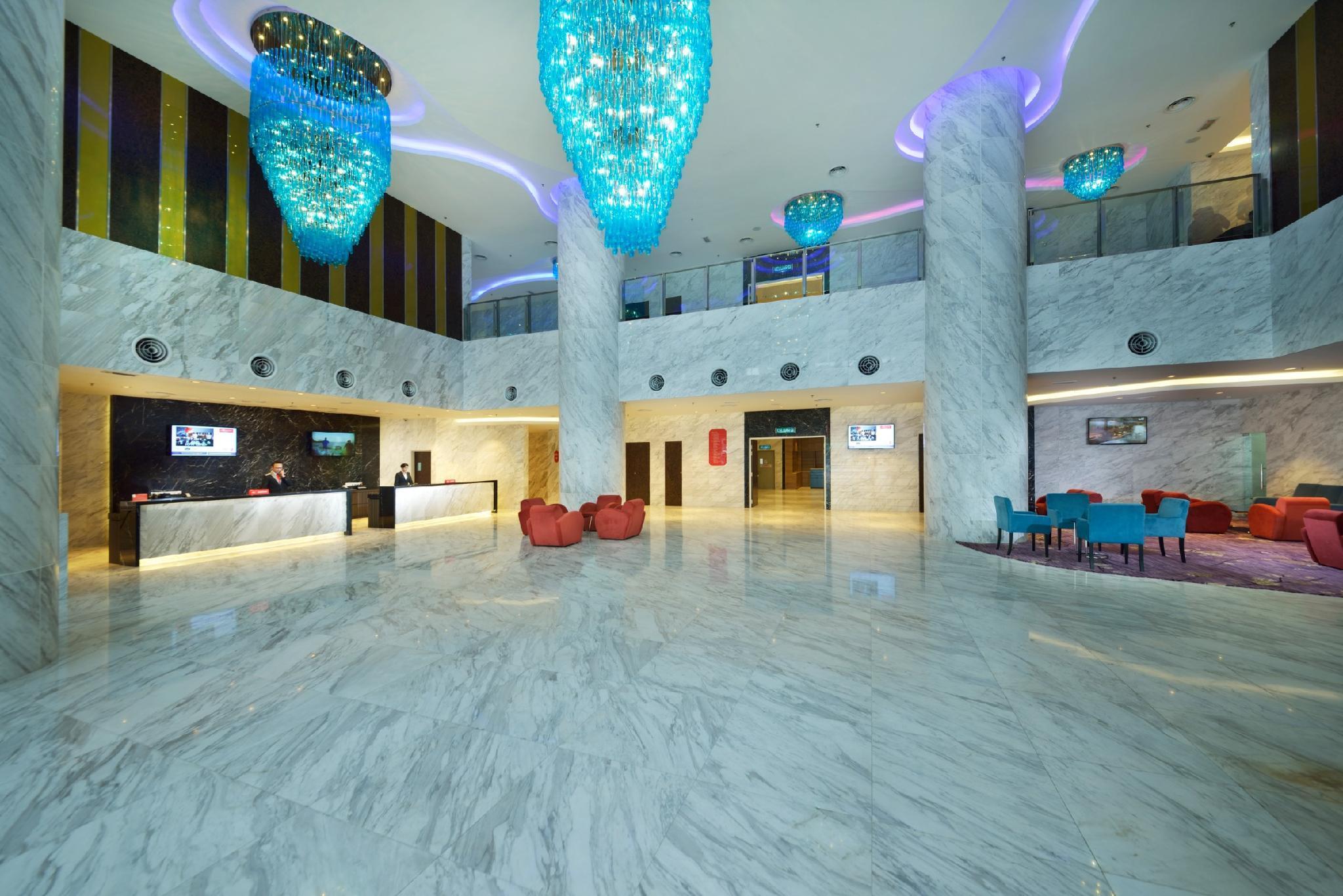 Lexis Suites Penang Bayan Lepas Dış mekan fotoğraf Lobby
