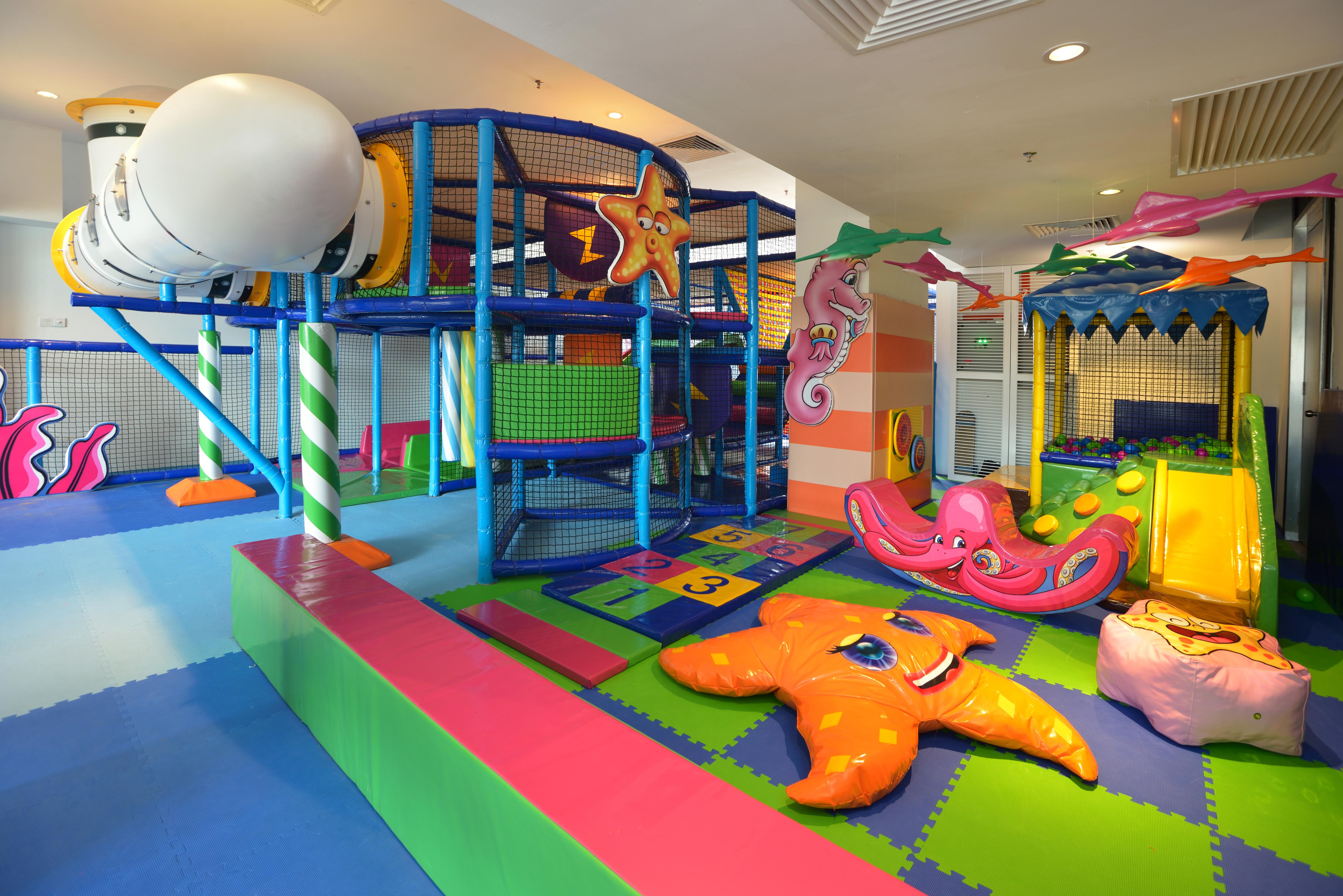 Lexis Suites Penang Bayan Lepas Dış mekan fotoğraf An indoor playground in the United Arab Emirates